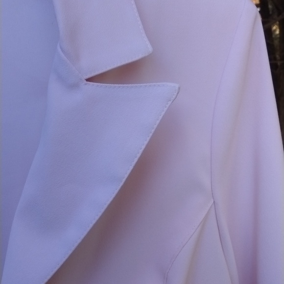 Wrapper women's fitted blazer, touch of pink, size 13 - Picture 3 of 11